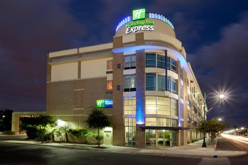 Holiday Inn Express Hotel & Suites San Antonio - Rivercenter Area image 19