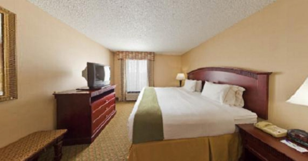 Holiday Inn Express Hotel & Suites San Antonio - Rivercenter Area Image 47
