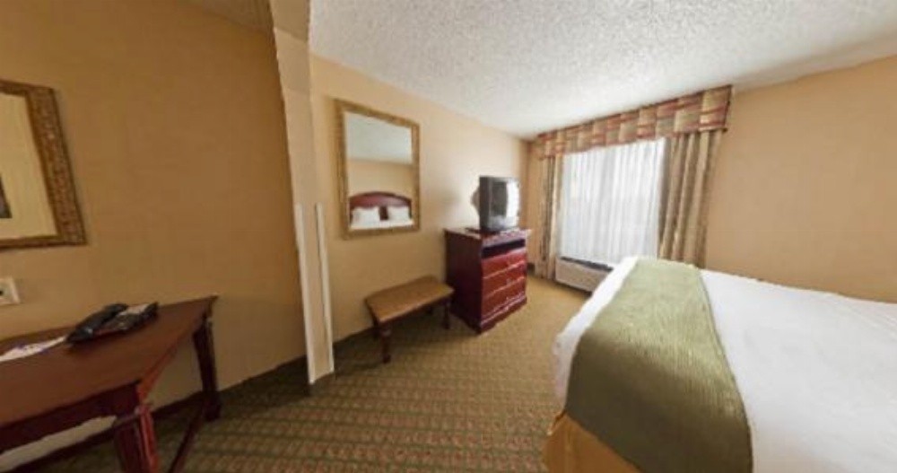 Holiday Inn Express Hotel & Suites San Antonio - Rivercenter Area Image 48